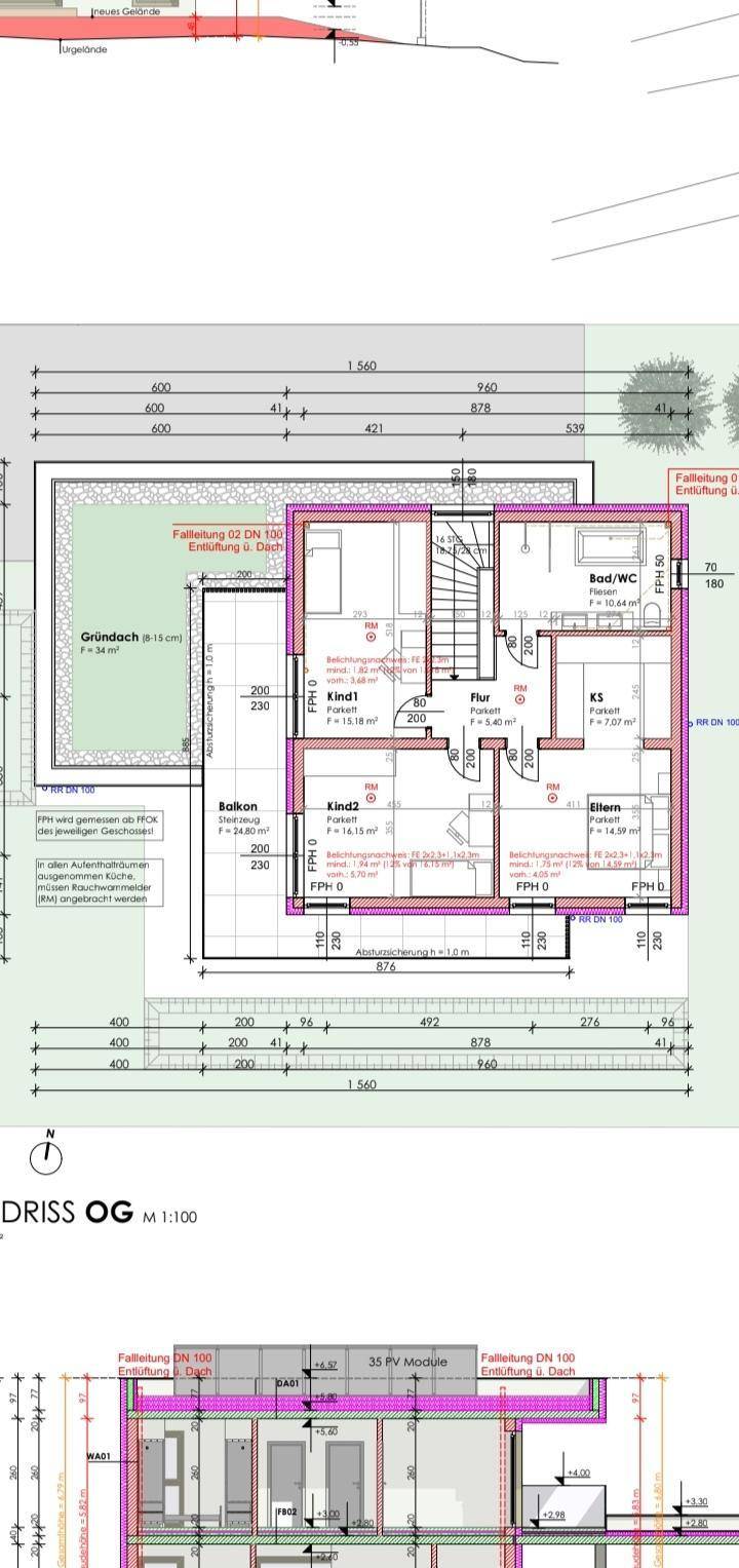 Detaillierter Grundriss des Obergeschosses mit Schlafzimmern, Bädern und Balkonzugang für Bewohner.
