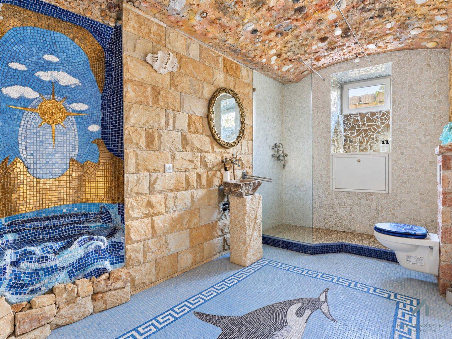 Souterrain / Badebereich mit Mosaikgestaltung