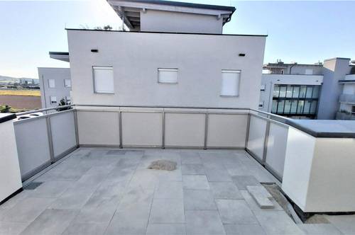DACHTERRASSE 24m² - Dachgeschoß-Wohnung ohne Dachschrägen mit 2 Zimmer und Küche in Michelhausen zu mieten