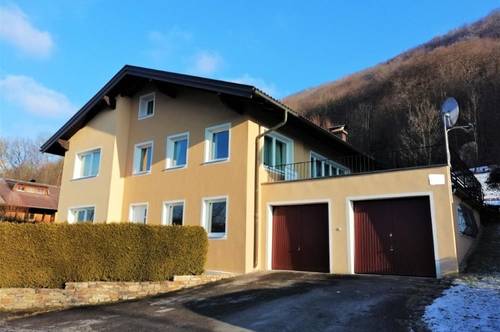 Großzügiges Einfamilienhaus mit Bürotrakt und Doppelgarage - Salzburg