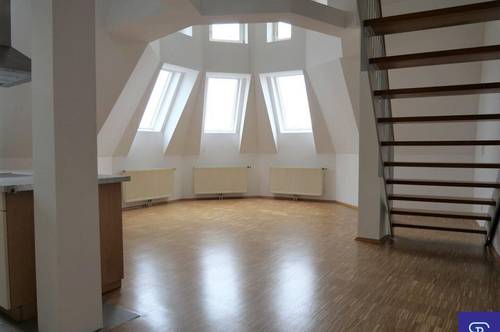 Unbefristete 111m² DG-Wohnung + 20m² Terrasse mit Einbauküche - 1180 Wien