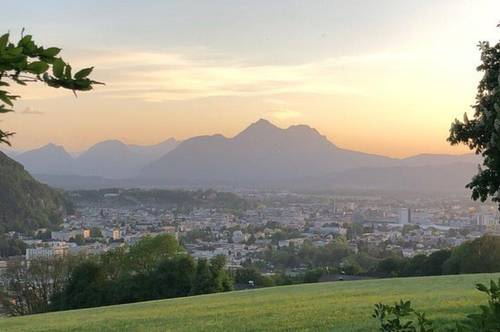 Herrlicher Lebensraum mit eindrucksvollem Blick über die Stadt Salzburg inklusive Projekt- und Einreichplanung