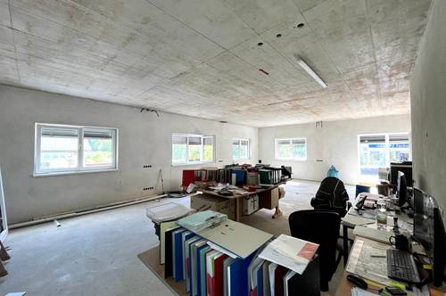 NEUERÖFFNUNG - Bürofläche mit viel Raum für eigene Ideen!