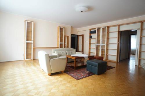 Großzügig angelegte 3-Zimmer-Wohnung im Zentrum von Baden - befristet vermietet bis November 2023
