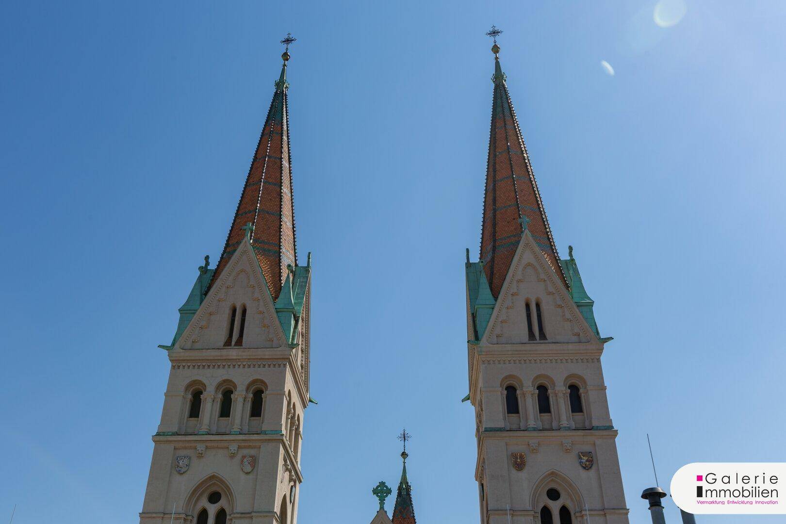 Blick auf die Kirchentürme