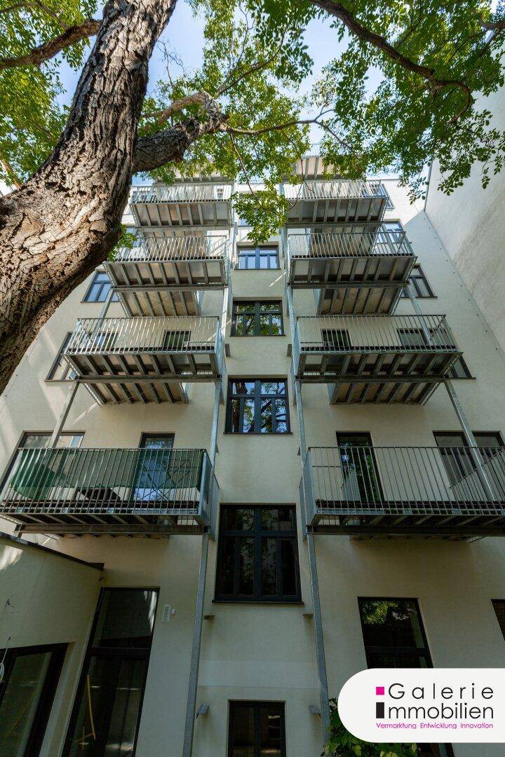 Hofseitige Fassade - Balkone