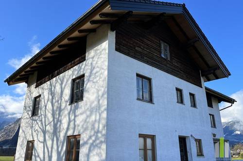 Großzügiges Wohnhaus mit Garage und Panoramablick | Rohbau