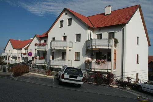 Familientraum in Behamberg - herrliche 4 Zimmerwohnung im Dachgeschoss mit Balkon