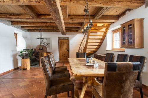 Wunderschönes Einfamilienhaus im Tiroler Landhausstil mit hochwertiger Einrichtung