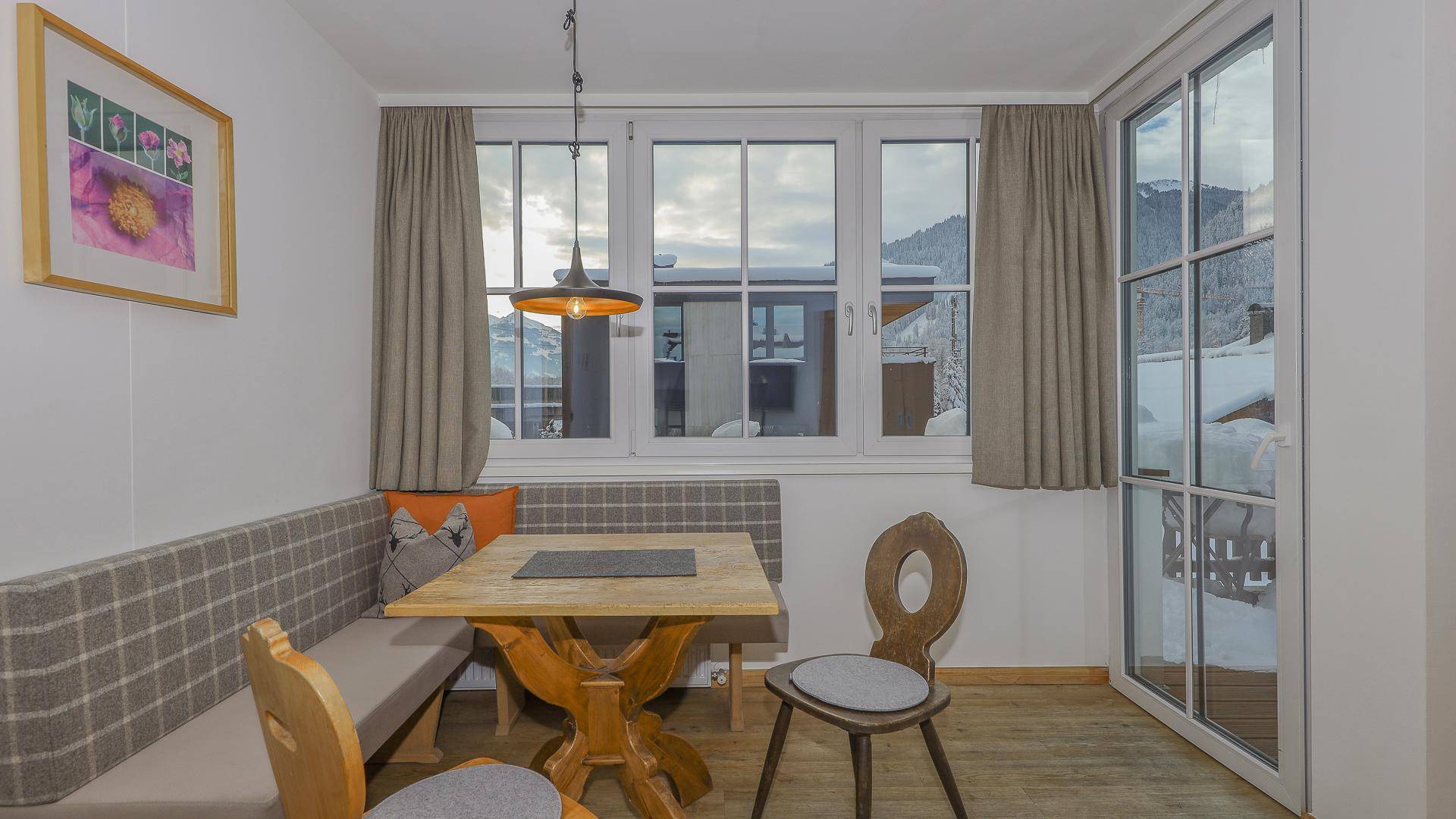 KITZIMMO-Hochwertiges Apartment mit touristischer Widmung kaufen - Immobilien Kitzbühel.