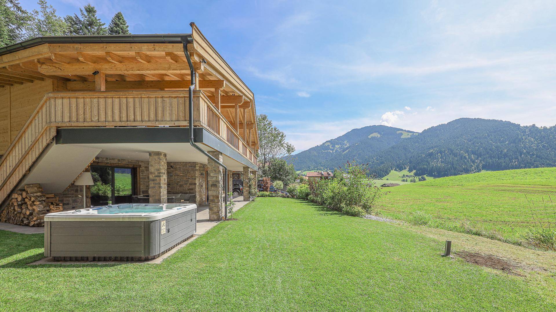 Luxuschalet in einmaliger Toplage kaufen - Immobilien Söll Tirol