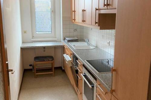 Gemütliche Wohnung nach Sanierung- Küche gegen Ablöse