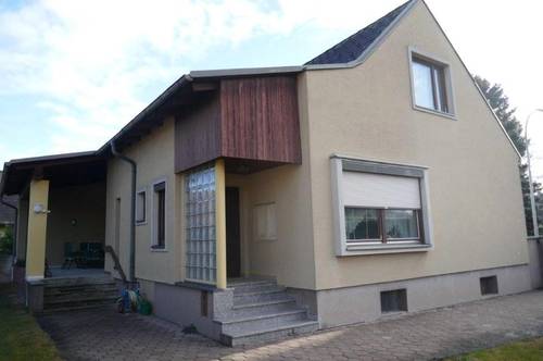 Gepflegtes Wohnhaus mit Garage und Nebengebäude in sehr guter Lage Nahe Wiener Neustadt in 7201 Neudörfl