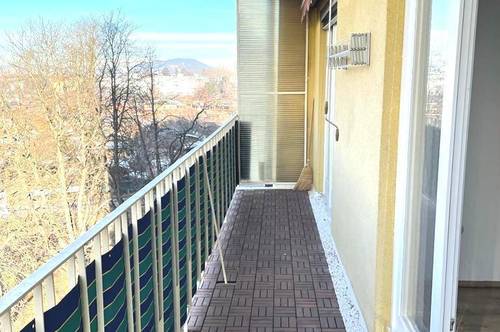 Provisionsfrei! Helle, freundliche 3-Zimmerwohnung mit Balkon und Dachterrassenmitnutzung!