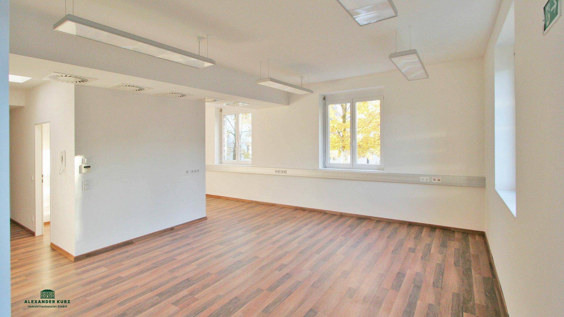 Büroetage in modernem Stadthaus in Salzburg-Nonntal - Provisionsfrei für den Mieter - Immobilienkanzlei Alexander Kurz
