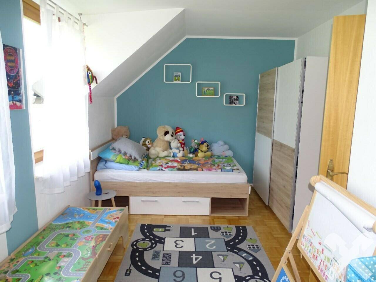 Kinderzimmer/Schlafzimmer