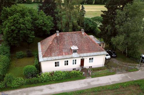 Seltene Gelegenheit - Schmuckstück in Ebenthal Baumeister Villa im Osten von Klagenfurt