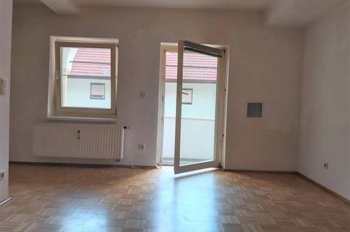 Zentrale 2-Zimmer-Wohnung mit Küchenblock und Balkon in Kapfenberg !