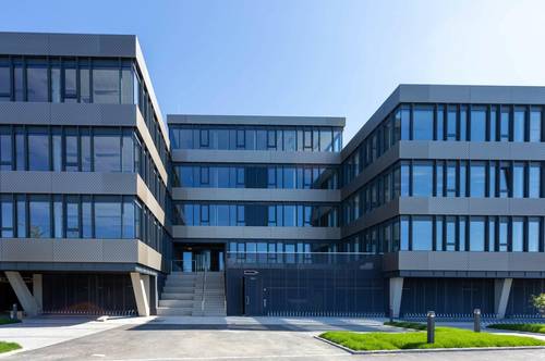 Modernes Büro mit 355 m² plus Terrasse