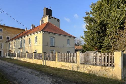 Exklusives Wohnen in der historischen Mühle: Maisonette Wohnung