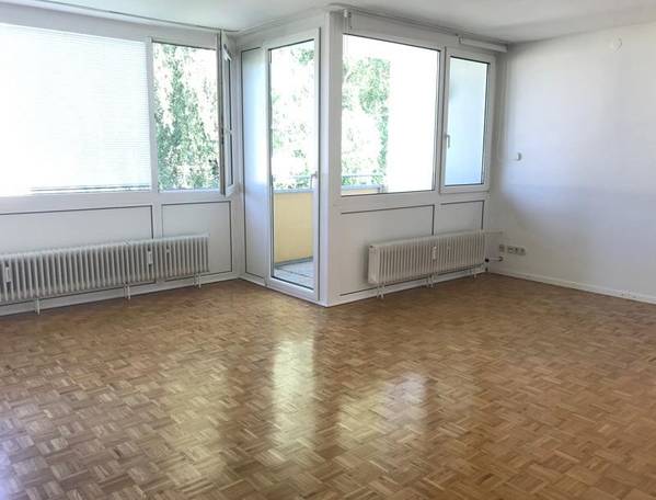 3-Zimmer-Wohnung-Salzburg-Riedenburg-Wohnzimmer