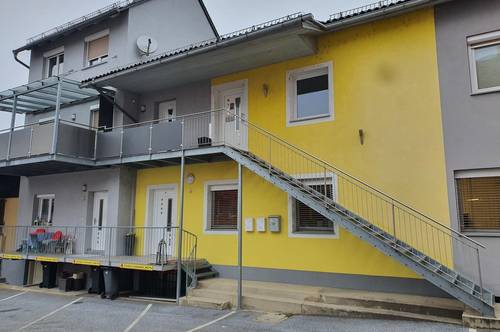 Renoviertes gemischt genutztes Gebäude mit Massagepraxis und 3 Wohnungen im Ortskern von Hengsberg (9033)