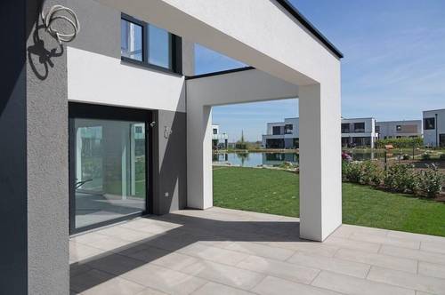 Luxuriöse 160 m² Traumvilla am eigenen Badeteich