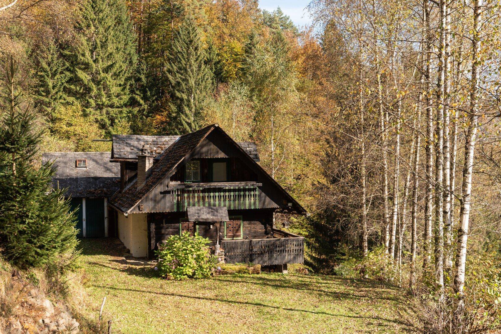 Kleineres Holzhaus