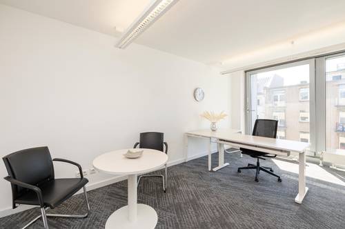 All-inclusive-Zugang zu professionellen Büroräumen für 1 Person in Regus City Tower