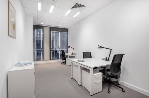 All-inclusive-Zugang zu professionellen Büroräumen für 4 Personen in Spaces Square One​​