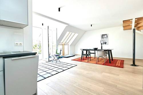 Bestlage Elterleinplatz! Sonnendurchflutete 3,5-Zimmer-Architekten-Dachgeschoss-Wohnung mit Terrasse und Balkon in Grünlage