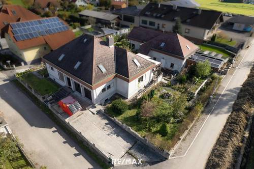 Großes Haus mit viel Potenzial in Markersdorf