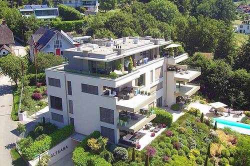 Pörtschach am Wörthersee: EXKLUSIVE 130 m² Seeblickwohnung mit großer Terrasse, TG + Carport, Kellerabteil zu kaufen