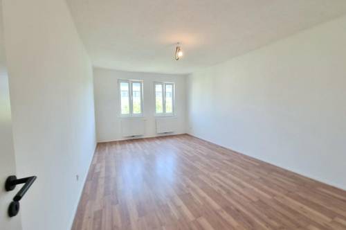 ERSTBEZUG - Qualitatives Wohnen - Moderne 4 Zimmer Wohnung - Zentral