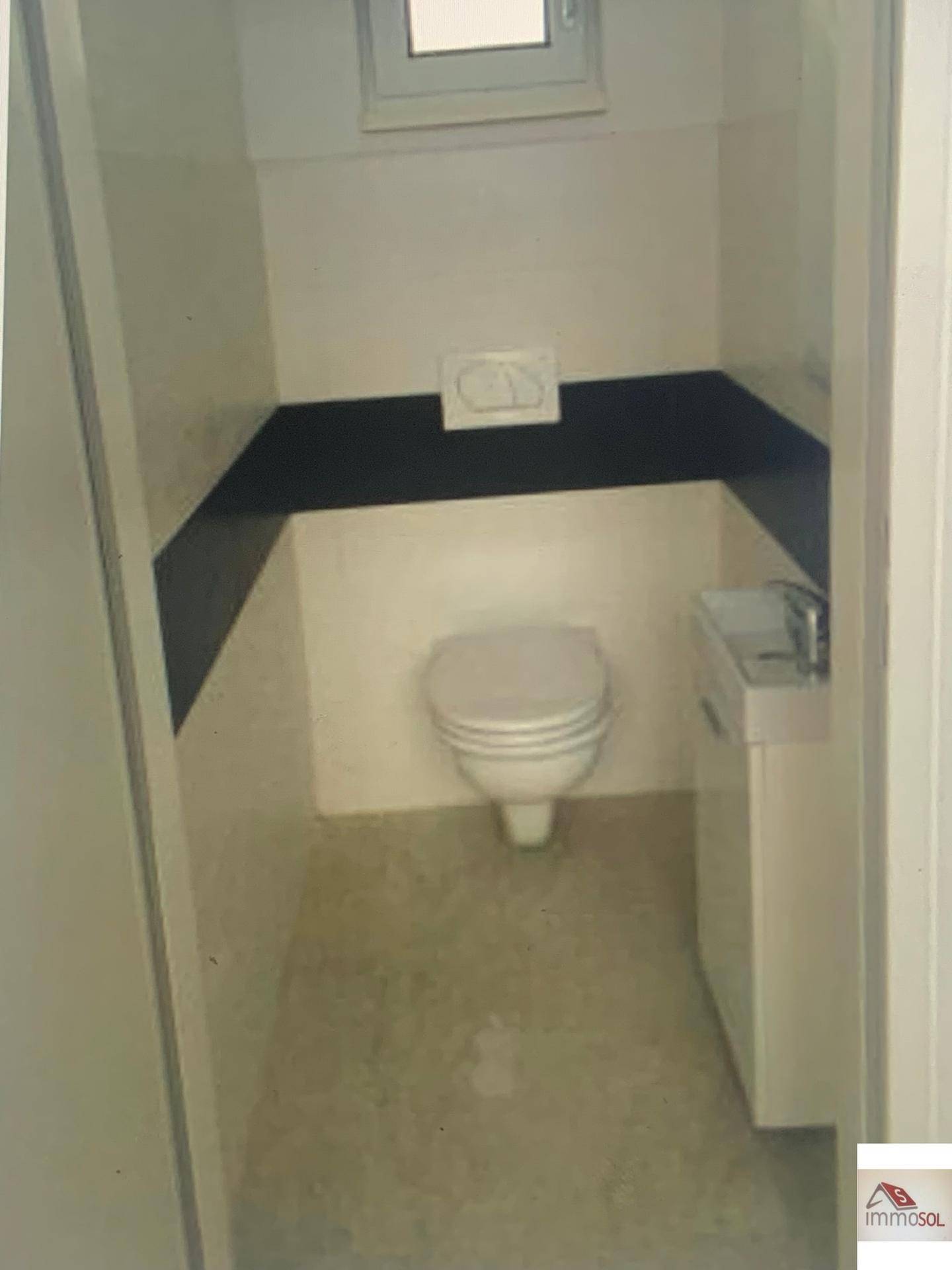 Toilette im Erdgeschoss
