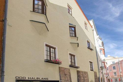 Stilvolle, sonnige 2 Zimmerwohnung in aufwendig renoviertem Altstadthaus