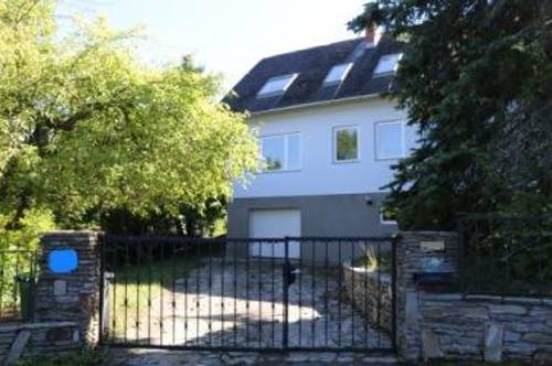 Einfamilienhaus mit Garten, überdachtem Pool (Solarheizung) - provisionsfrei - ERSTBEZUG nach Renovierung