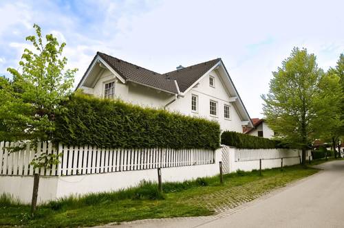 Großzügiges Familiendomizil mit Einliegerwohnung als Superädifikat in Langenzersdorf