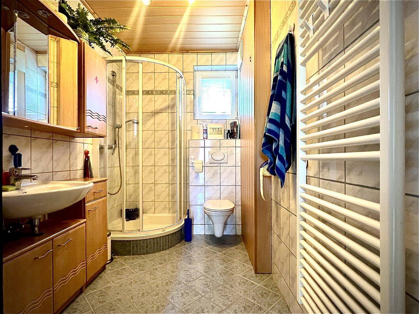 Badezimmer im Erdgeschoß