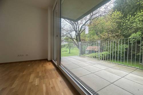 PROVISIONSFREI - Wunderschöne 2-Zimmer-Wohnung mit riesiger Terrasse in Grün-Ruhelage