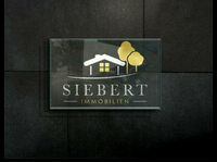 Großzügiges Grundstück mit zwei Wohnhäusern und Scheune